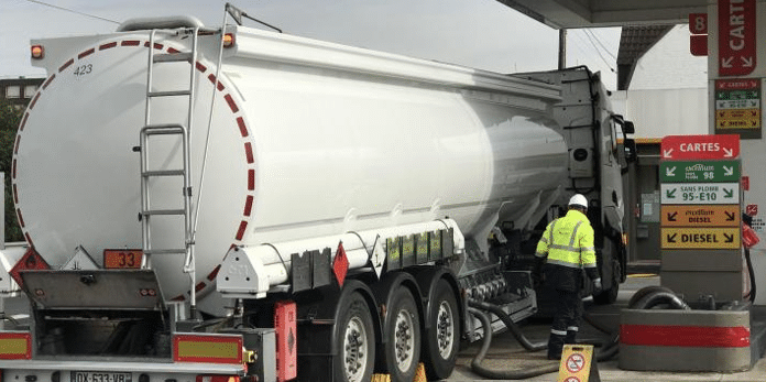 Transport de solvants en citerne ADR : le cas des carburants